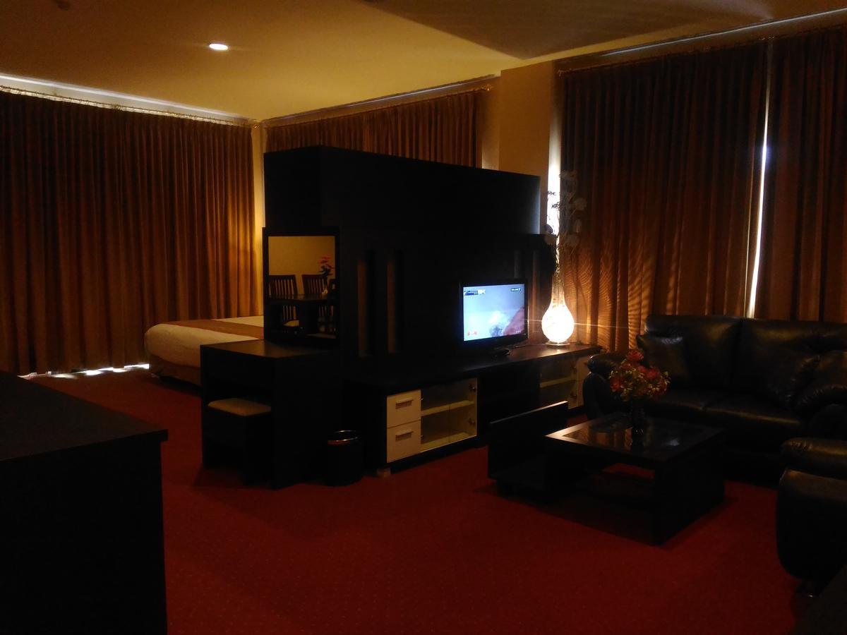 Grand Royal Taliwang Hotel Eksteriør billede