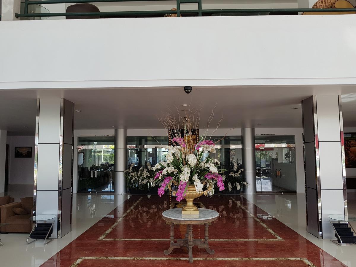Grand Royal Taliwang Hotel Eksteriør billede