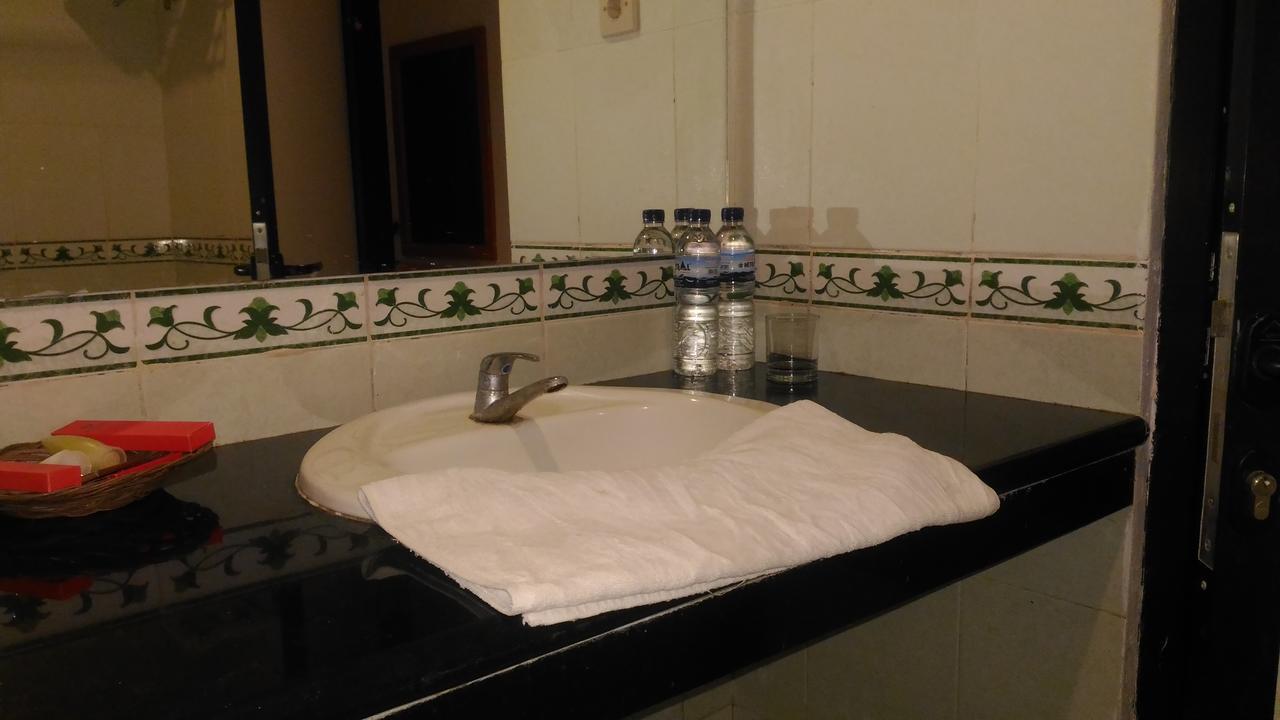 Grand Royal Taliwang Hotel Værelse billede